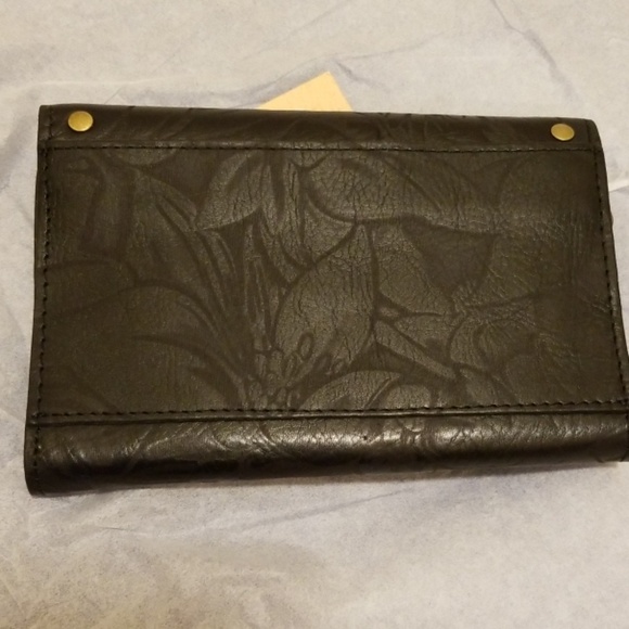 Patricia Nash Black Laser Floral Colli Wallet-New - Picture 2 of 6